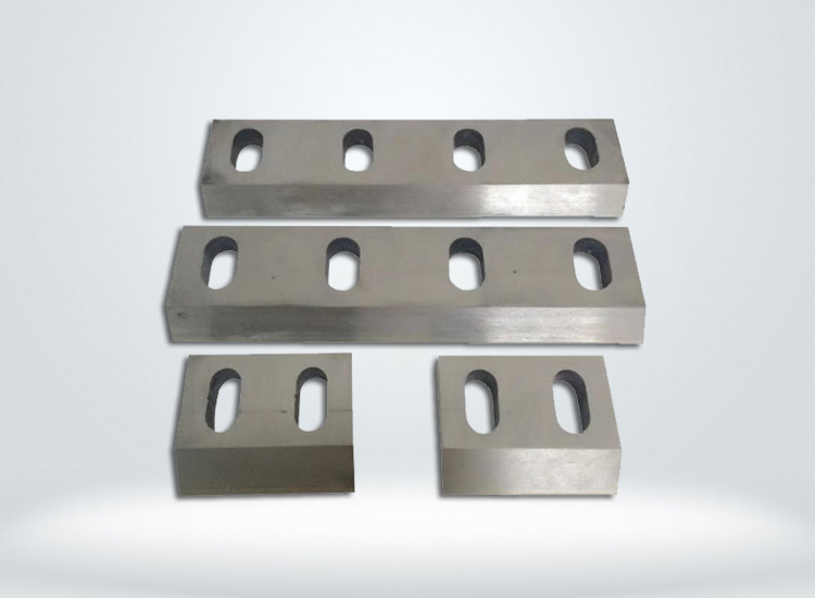 粉(fen)碎機刀片(pian)